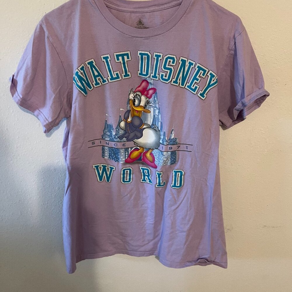 Walt Disney World Daisy Duck Purple T-Shirt